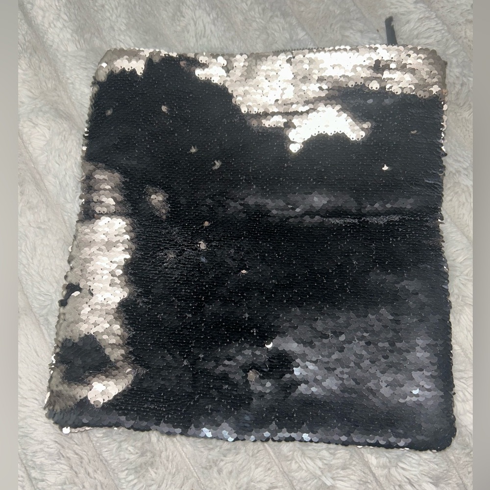Stella & Dot sequin clutch - Picture 3 of 4
